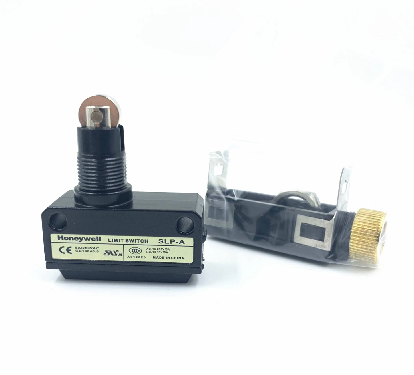 电商MRO供应链日本山武微动开关SL1-PK 盒/10个