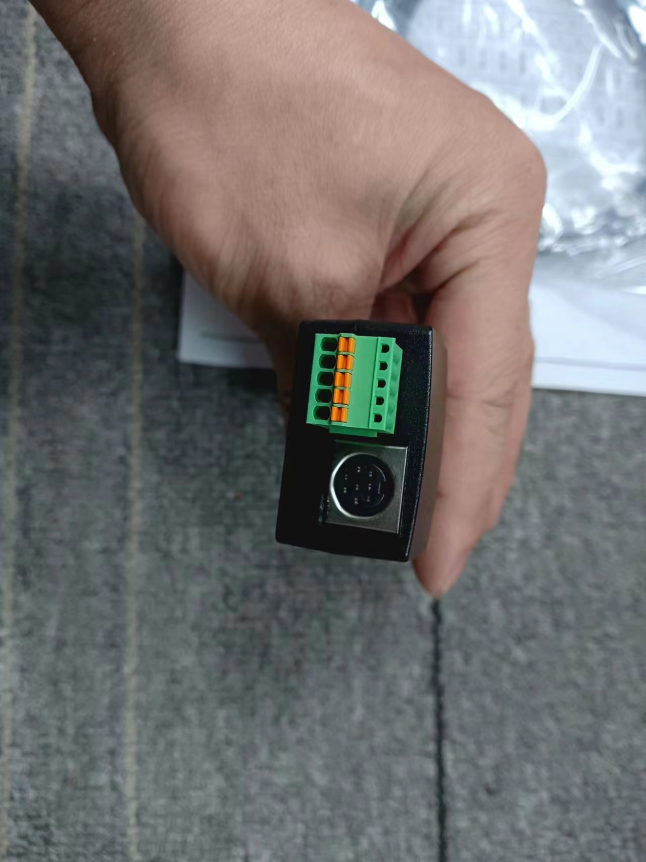 电商MRO供应链日本RKC理化通讯变换器  COM-KG-4N