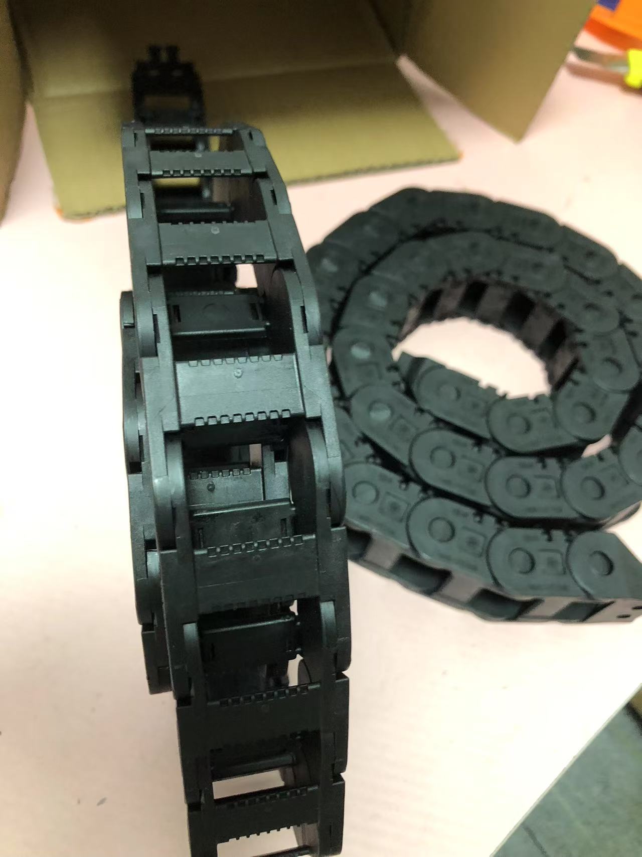 电商MRO供应链推荐德国igus 易格斯   拖链   1400.025.048.030节+14025.12PZ