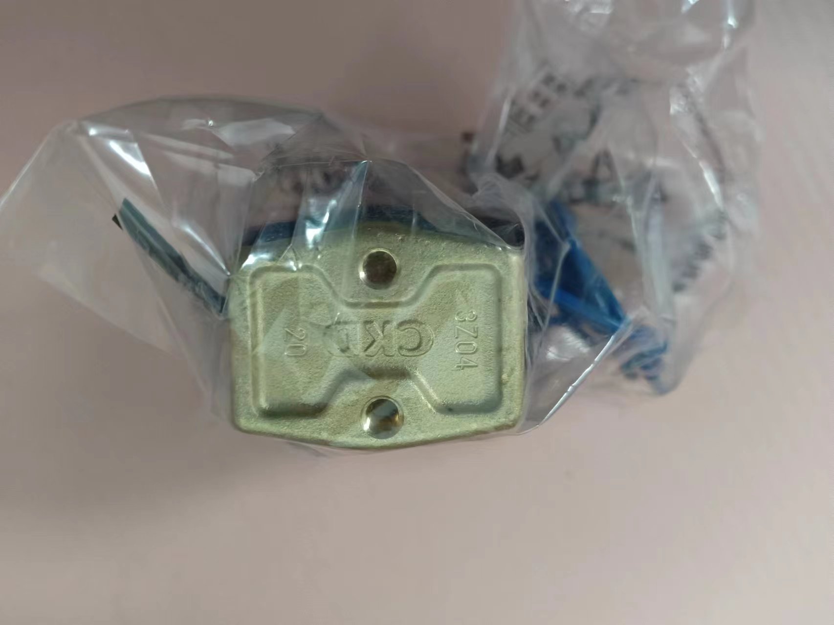 电商MRO供应链日本CKD喜开理电磁阀AB41-02-2