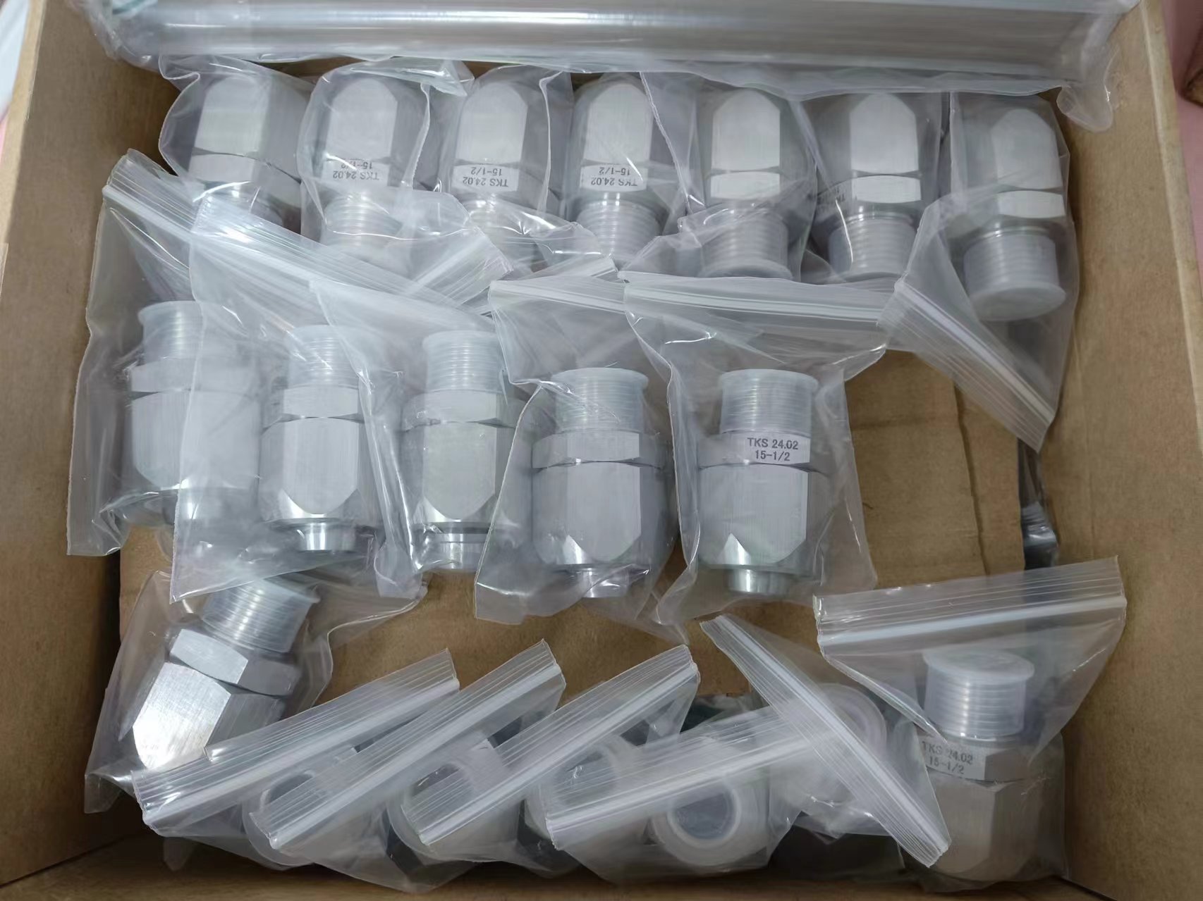 电商MRO供应链日本TOKIWA不锈钢304软管接头15-12