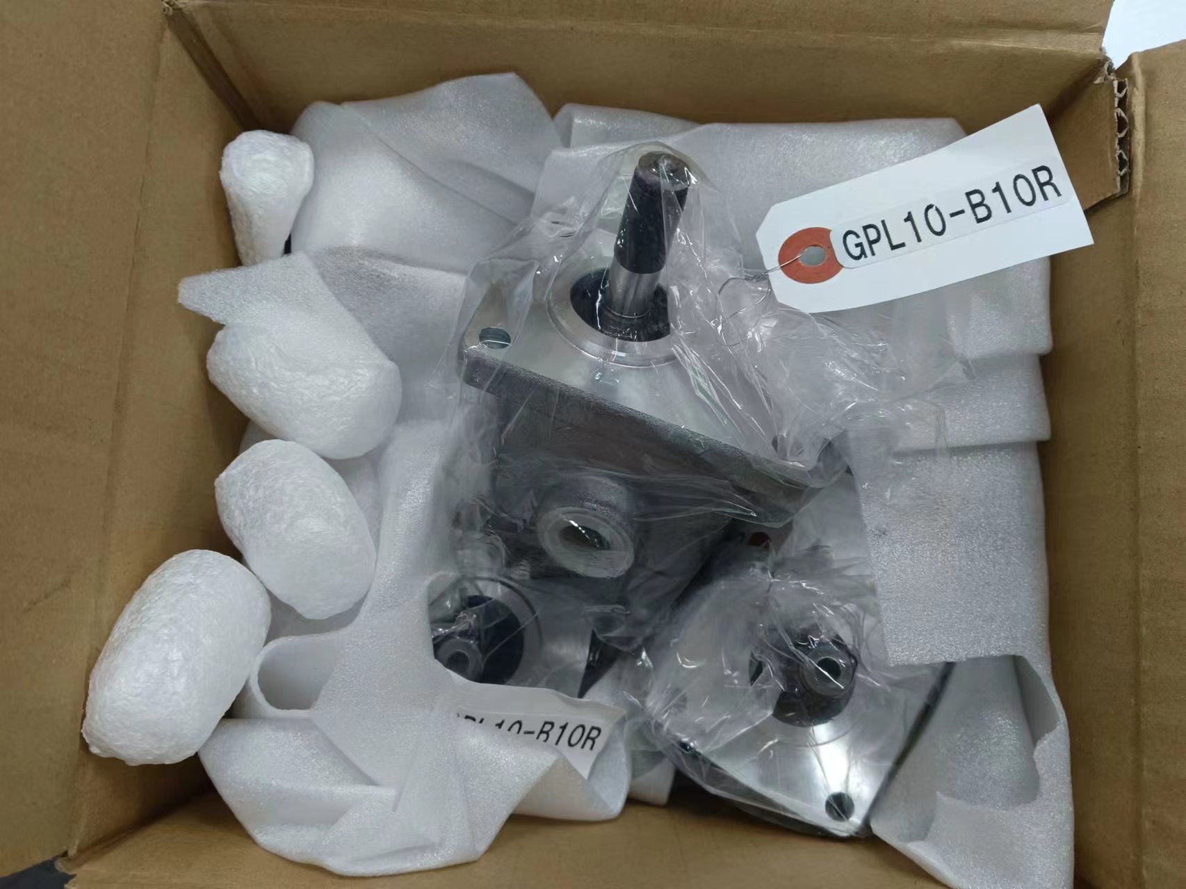 电商MRO供应链日本Mitsuboshi三星 齿轮泵 GPL10 -B10R