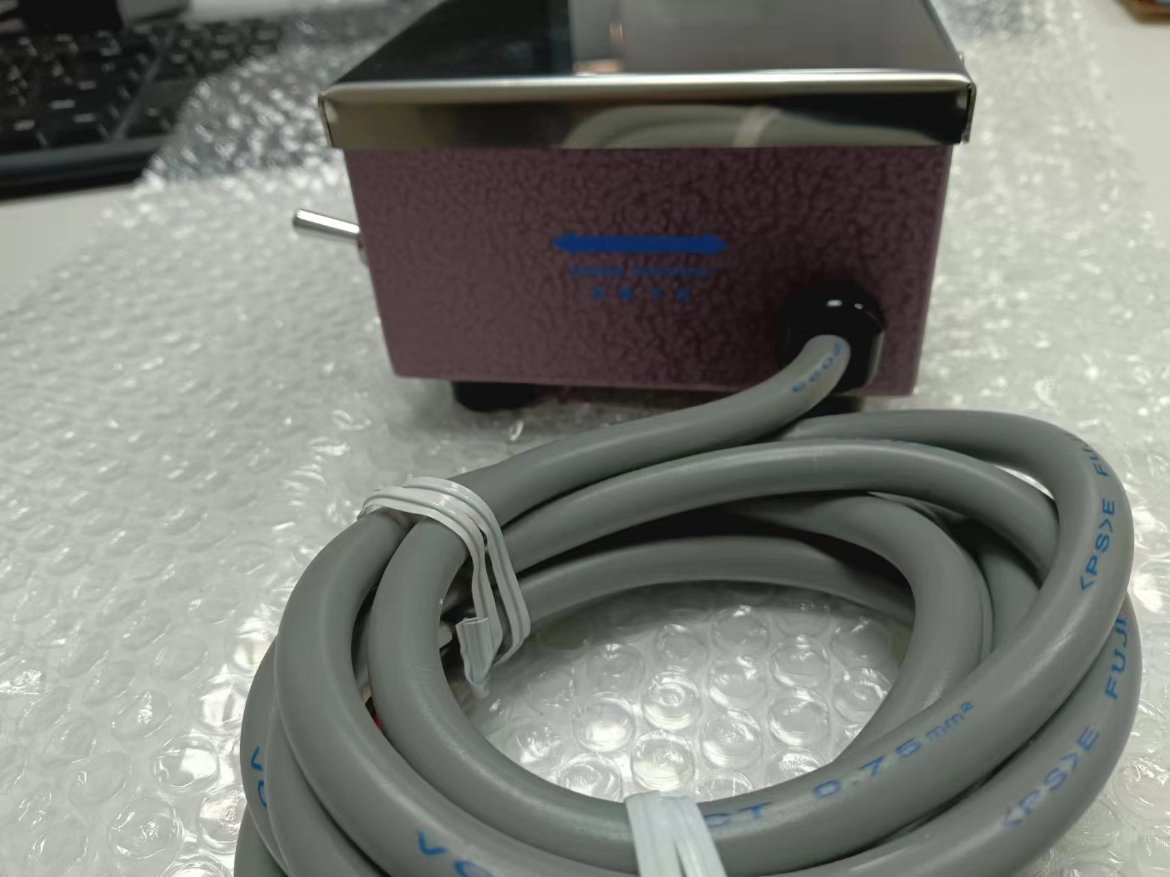 电商MRO供应链日本KANETEC强力台式消磁机器KMD-20C-220