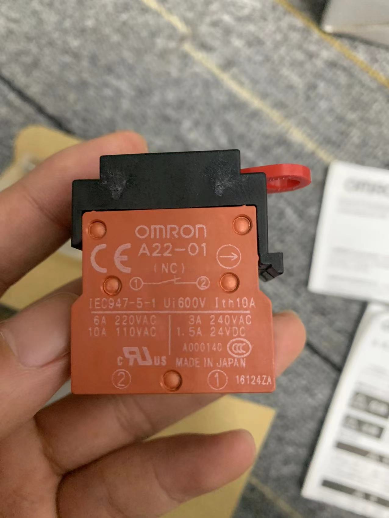 电商MRO供应日本OMRON欧姆龙安全键开关  A22TK-2LR-12-K01