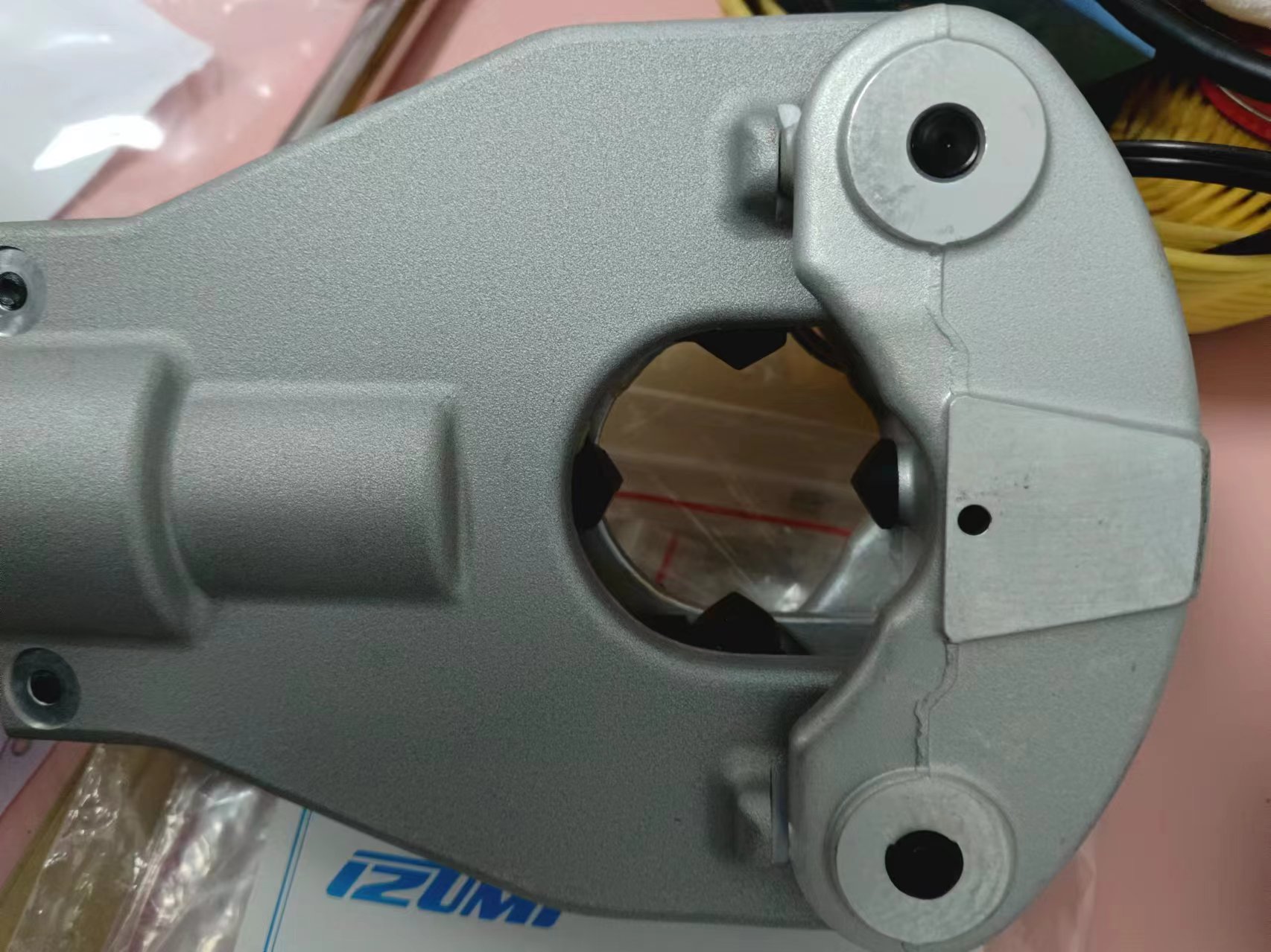 电商MRO供应链日本IZUMI泉精器UC-6FT2手动液压钳360度旋转头