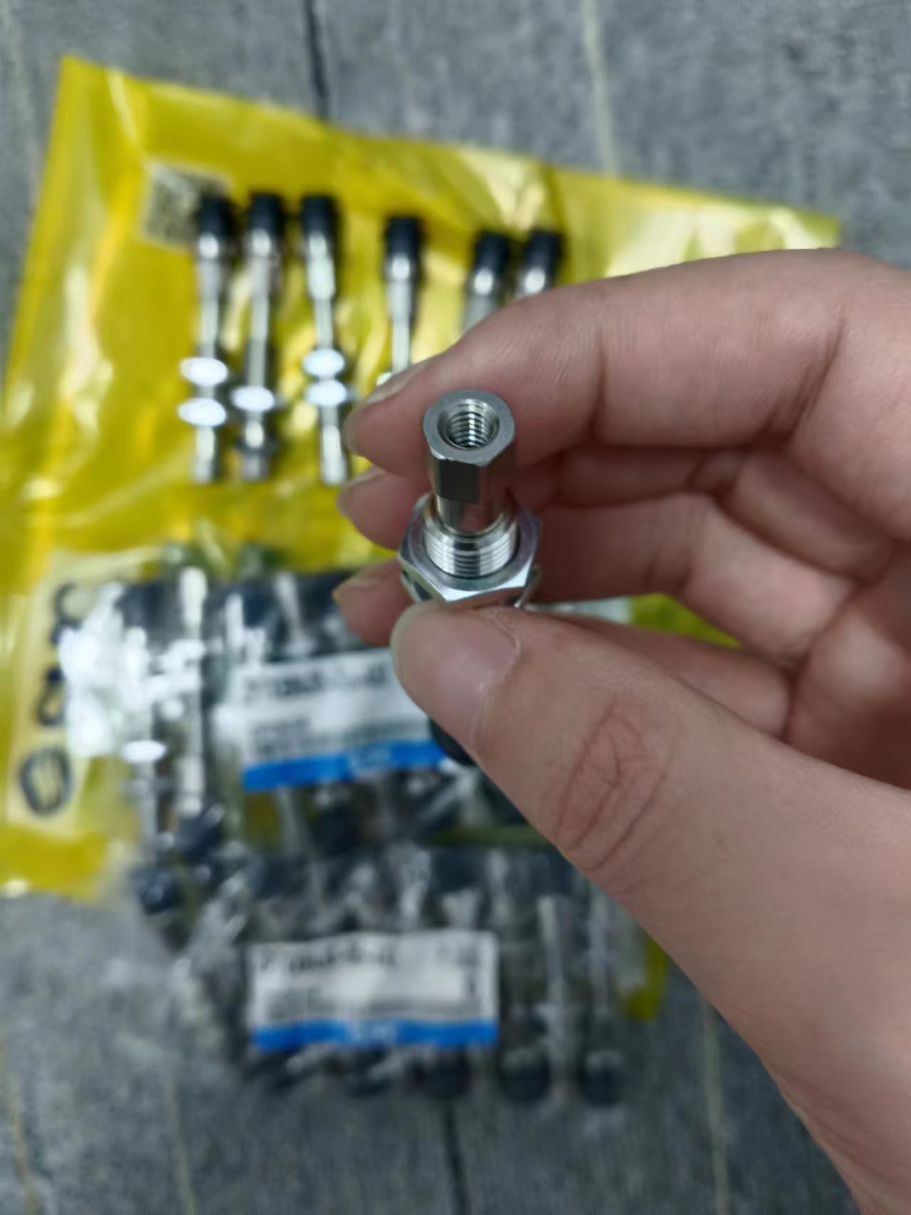 电商MRO供应链日本SMC 真空垫带缓冲器 ZPT10BNJ10-5-A10