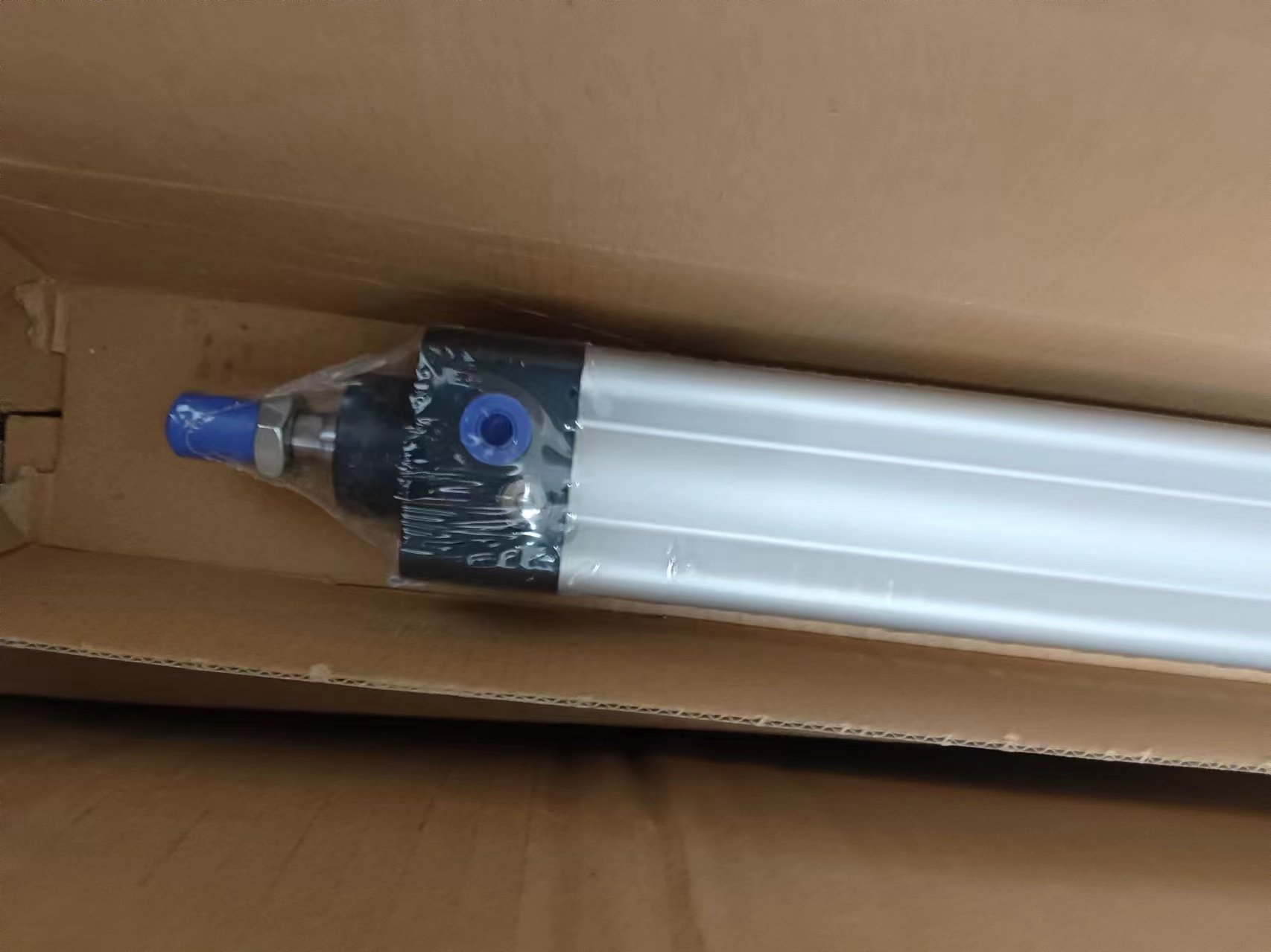 电商MRO供应链亚德客气缸SAU32300S