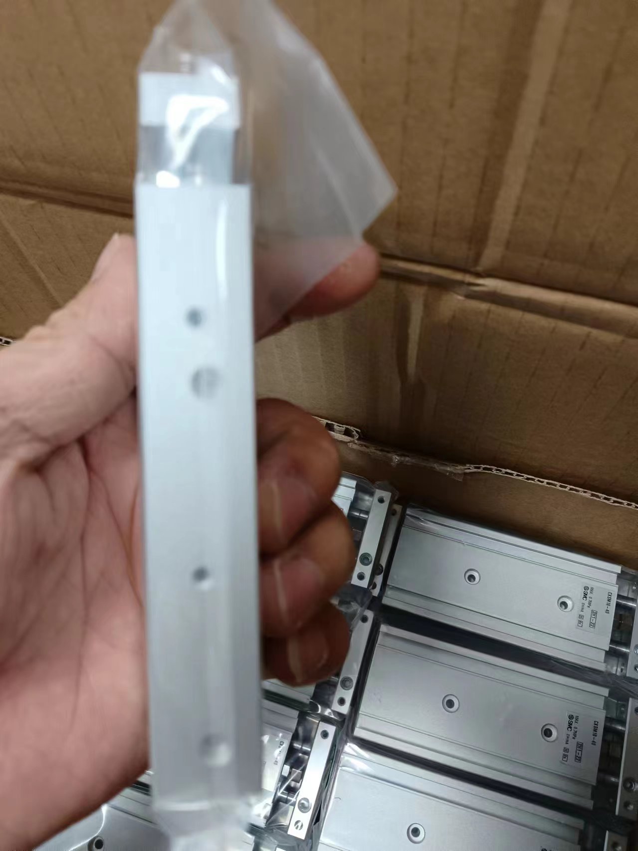 电商MRO供应链日本SMC带导杆气缸CXSM10-40