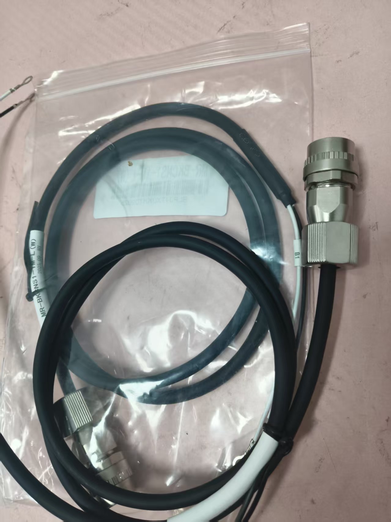 电商MRO供应链日本三菱   伺服辅件  MR-BKCNS1-5M-L(W)技术解析