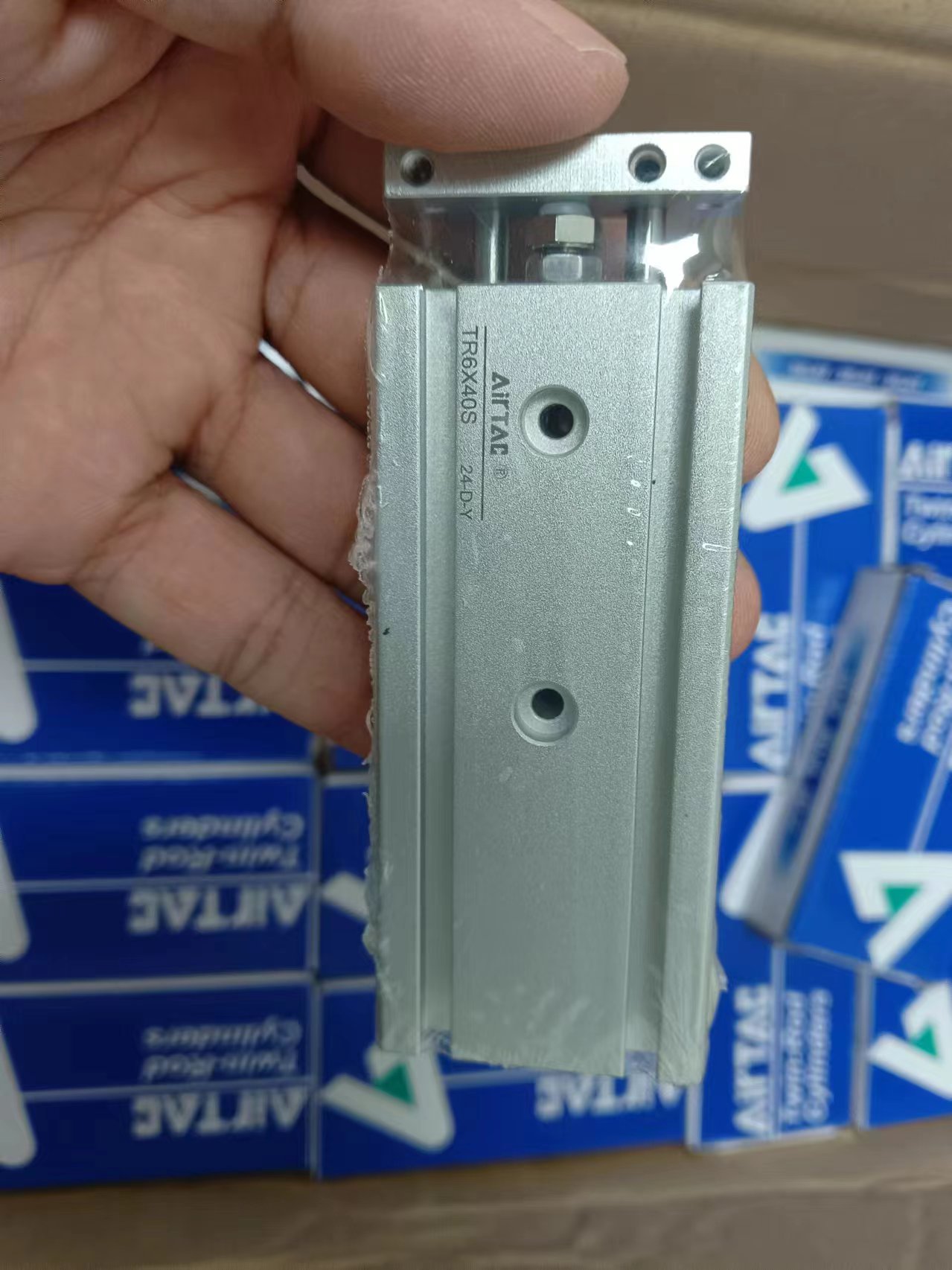 电商MRO供应链 AirTAC亚德客双联气缸TR6X40S