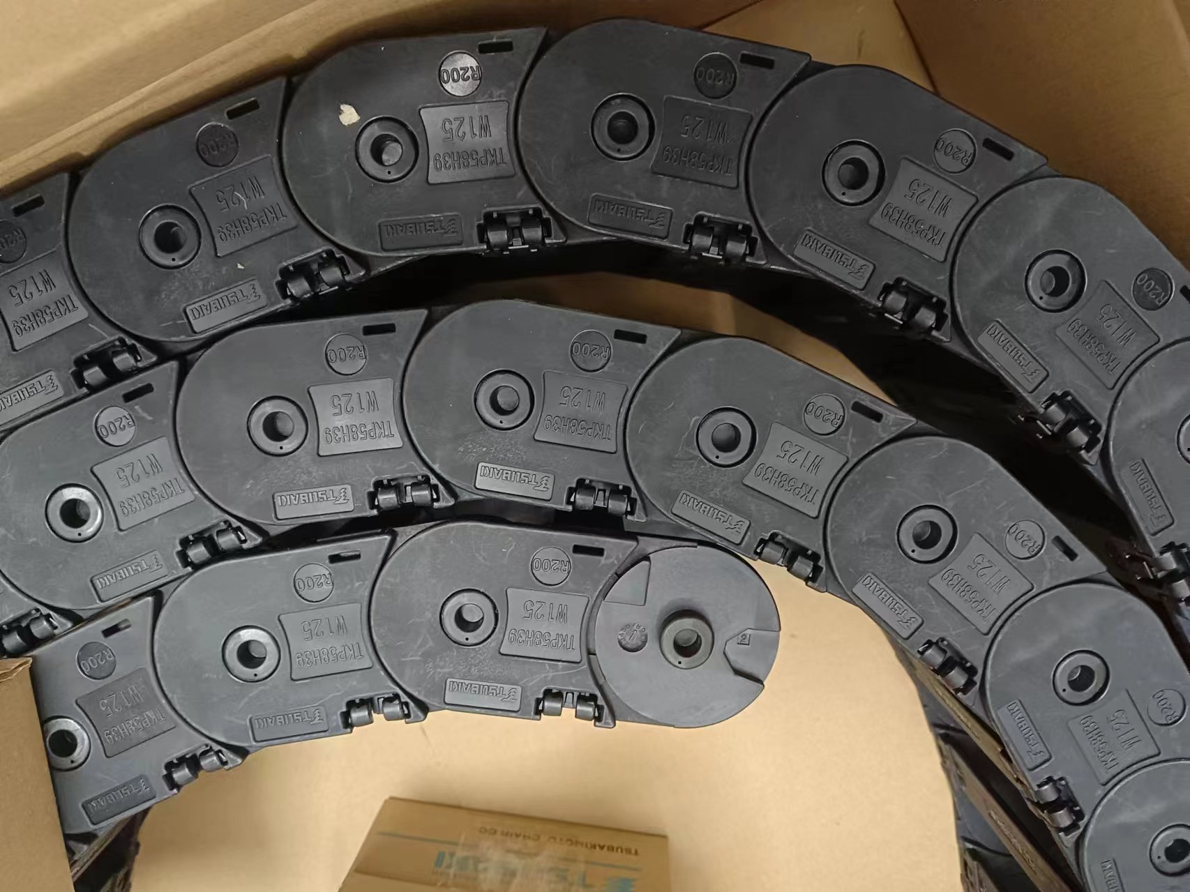 电商MRO供应链日本TSUBAKI椿本电缆拖链塑料系列开式TKP58H39-FOB