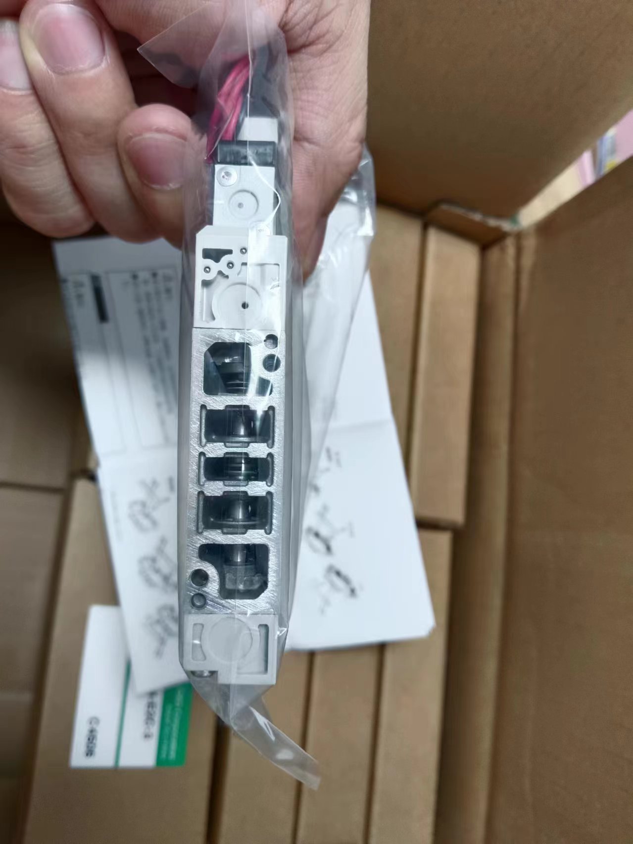 电商MRO供应链日本CKD 电磁阀4GD219R-C4-E2C-3