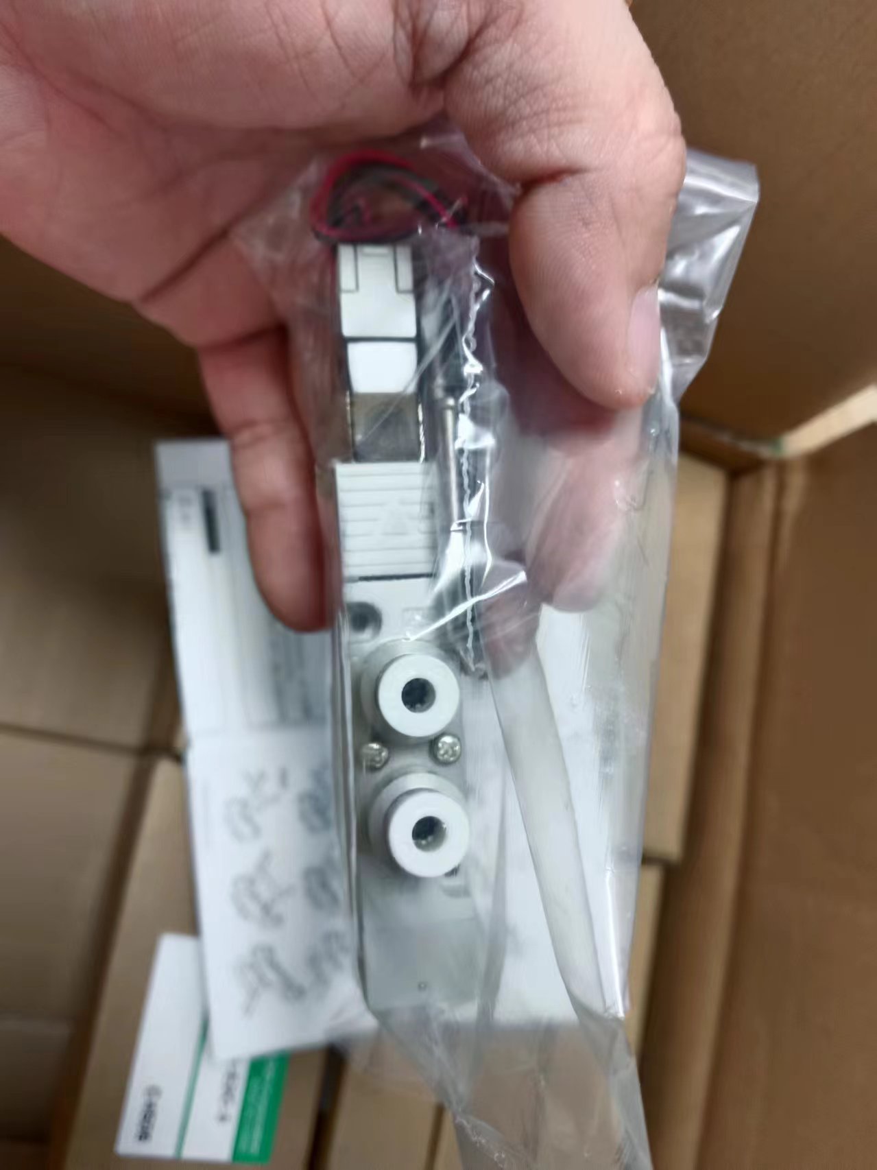 电商MRO供应链日本CKD 电磁阀4GD219R-C4-E2C-3