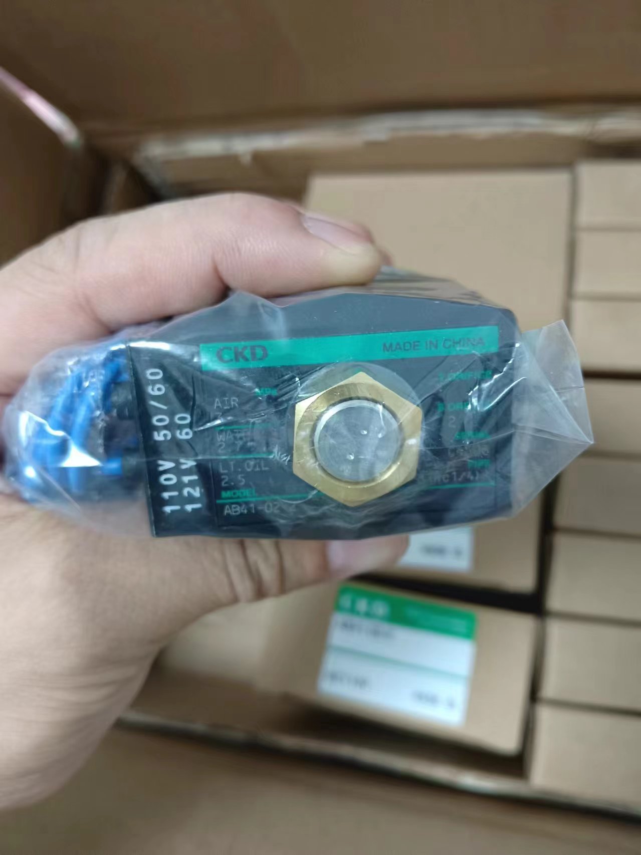 电商MRO供应链日本CKD喜开理 电磁阀AB41-02-2