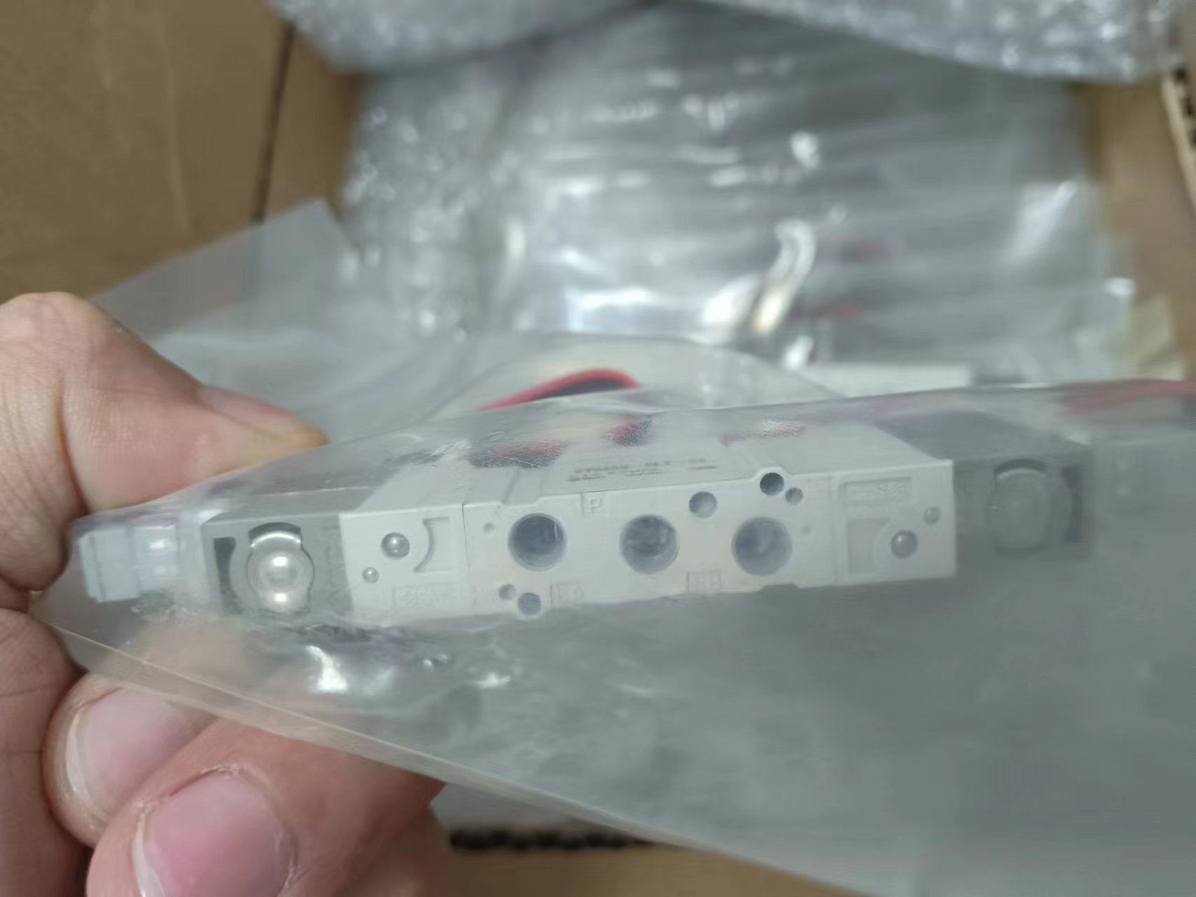 电商MRO供应链日本SMC电磁阀SY3220-5LZ-C4