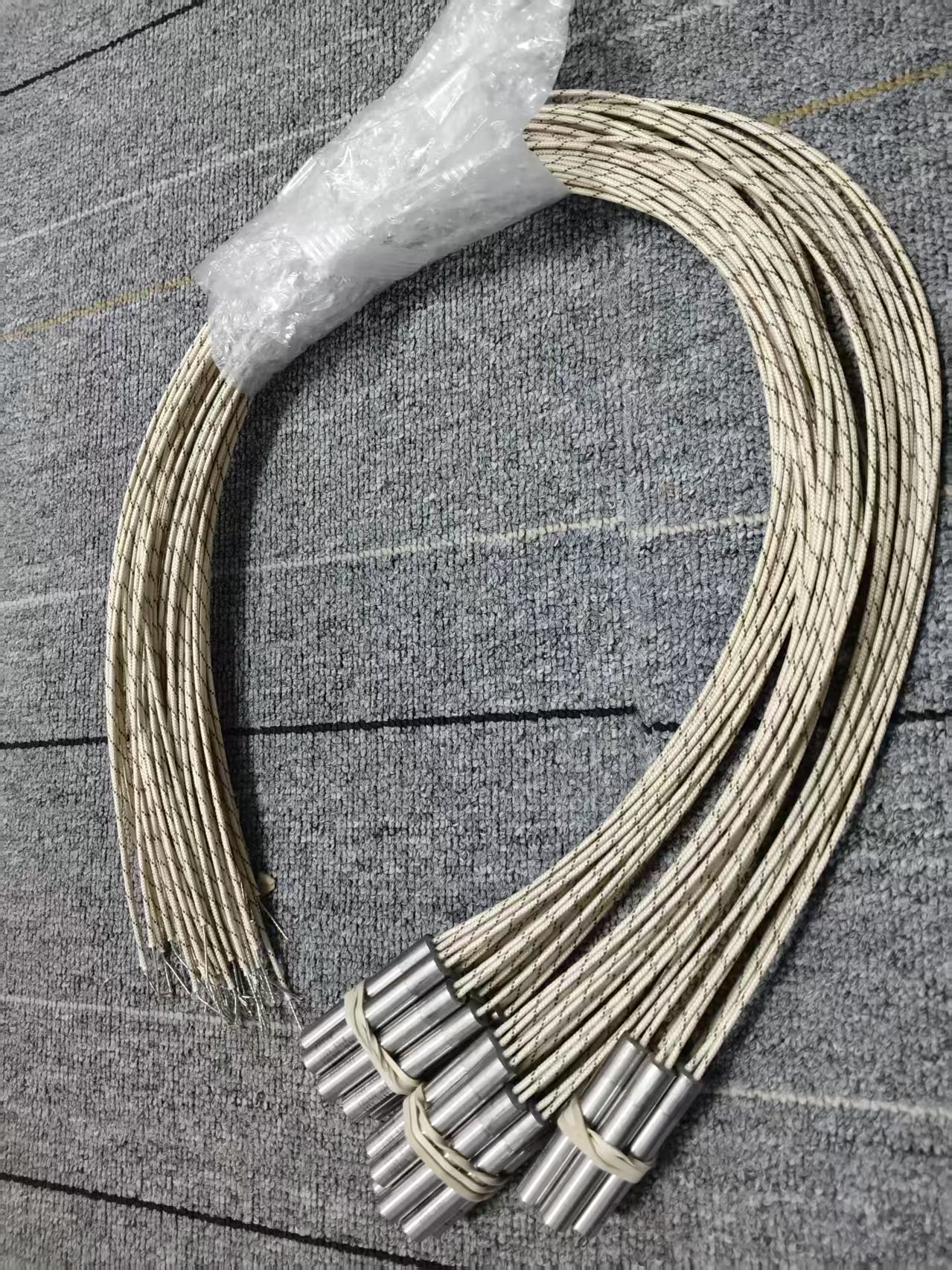 电商MRO供应链美国Watlow 瓦特隆   加热棒   4050-7583 直径：9.525 长度：55.245 220v 450w 出线：711.2技术解析