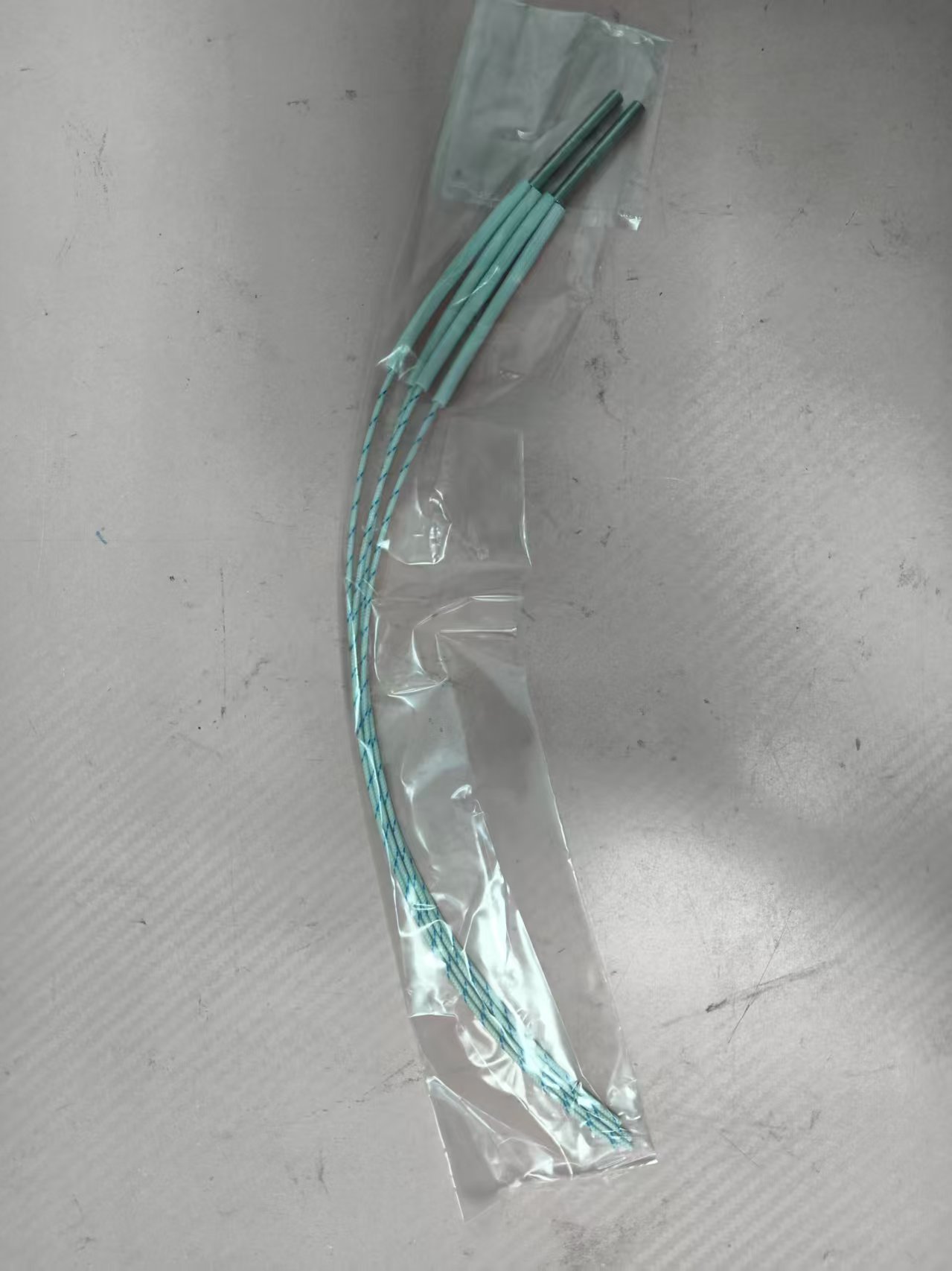 坂口电热筒式加热棒作用于 FPC 热压工装模具加热的选型秘籍
